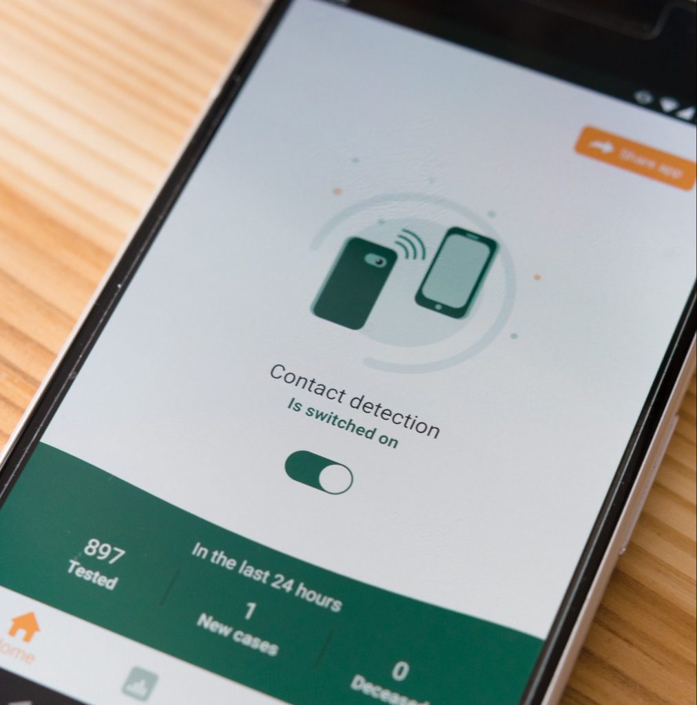 Coronavirus / COVID-19 Tracking Apps for Phones by Watts Guerra